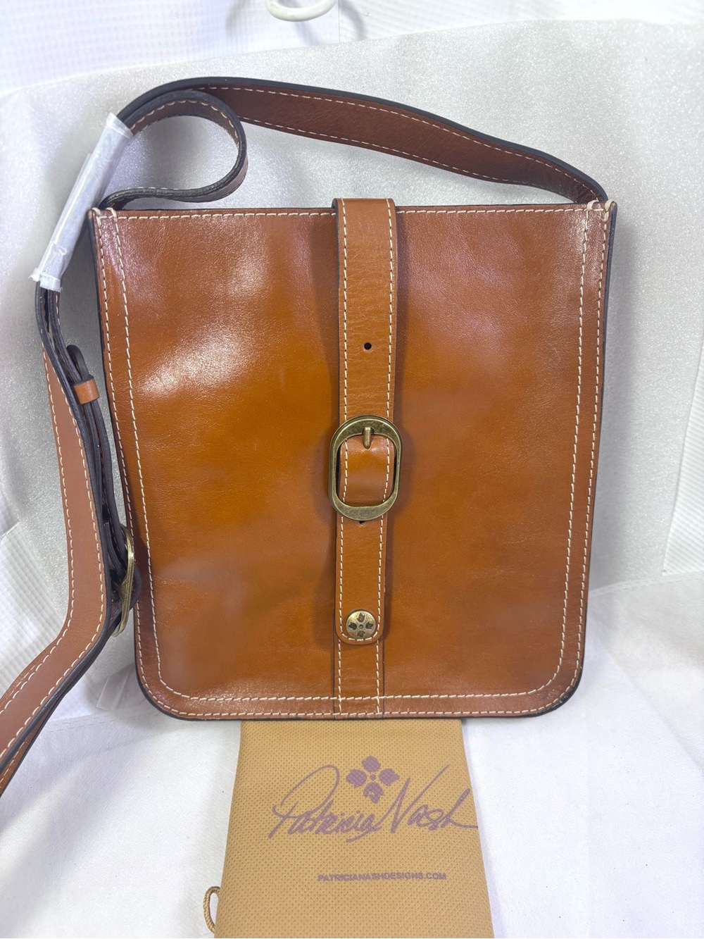 Patricia Nash Venezia Pouch Bag. Cognac.